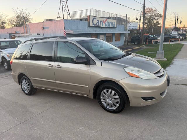 2007 Toyota Sienna for sale at Carmania Of Dallas in Dallas, TX