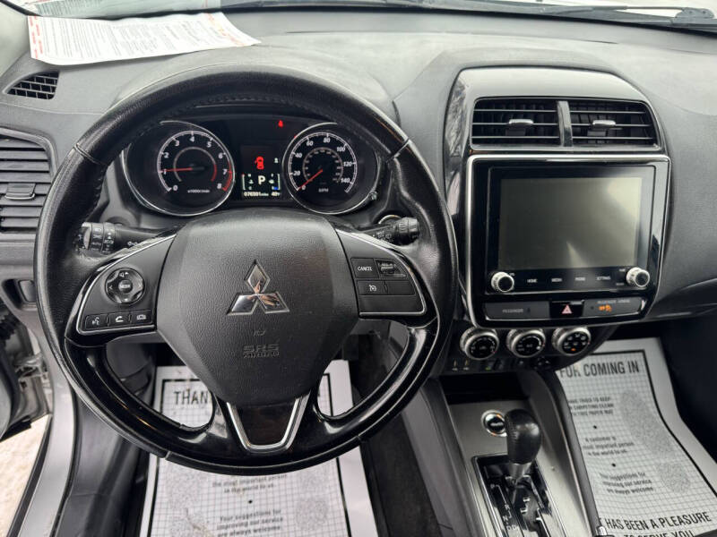 2020 Mitsubishi Outlander Sport SE