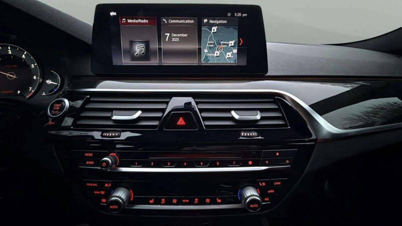 2018 BMW 5 Series 530i