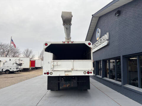 2000 Ford F750 Forestry Bucket Truck