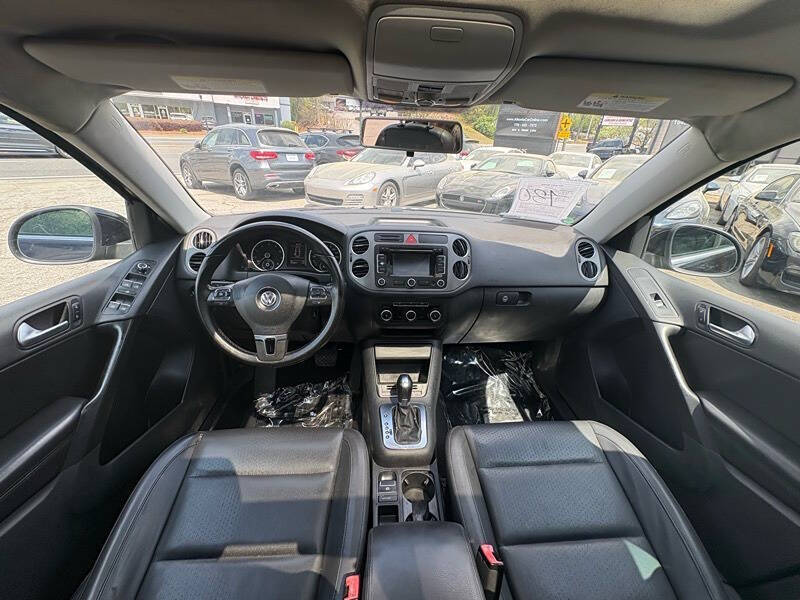 2011 Volkswagen Tiguan SEL