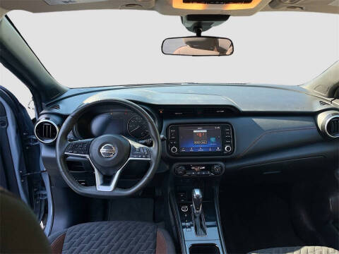 2021 Nissan Kicks SR