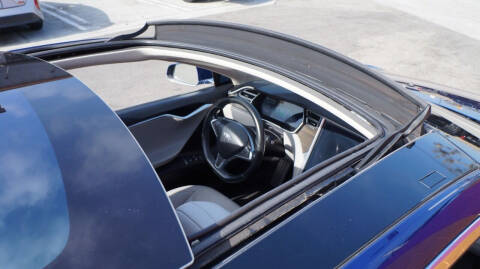 2016 Tesla Model S 90D