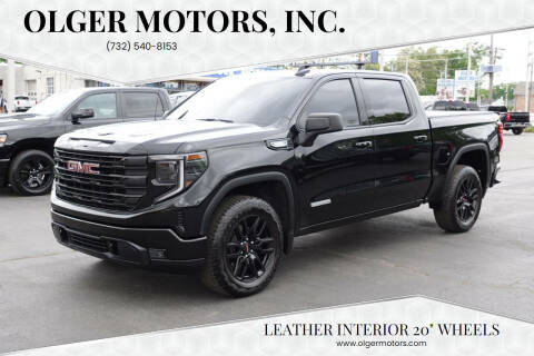 2025 GMC Sierra 1500 Elevation Standard