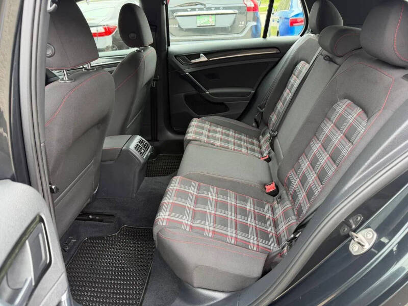 2015 Volkswagen Golf GTI Autobahn