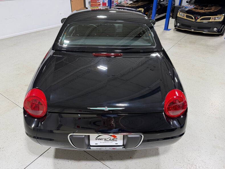 2002 Ford Thunderbird Deluxe