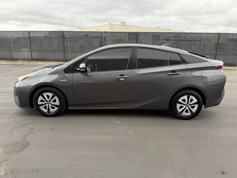 2018 Toyota Prius Two