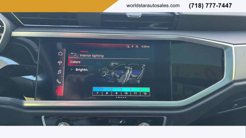 2022 Audi Q3 quattro Premium Plus 40 TFSI