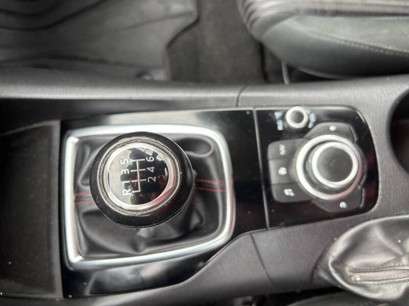 2015 Mazda MAZDA3 i Touring