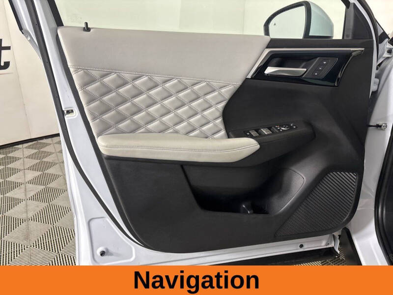 2023 Mitsubishi Outlander PHEV SEL