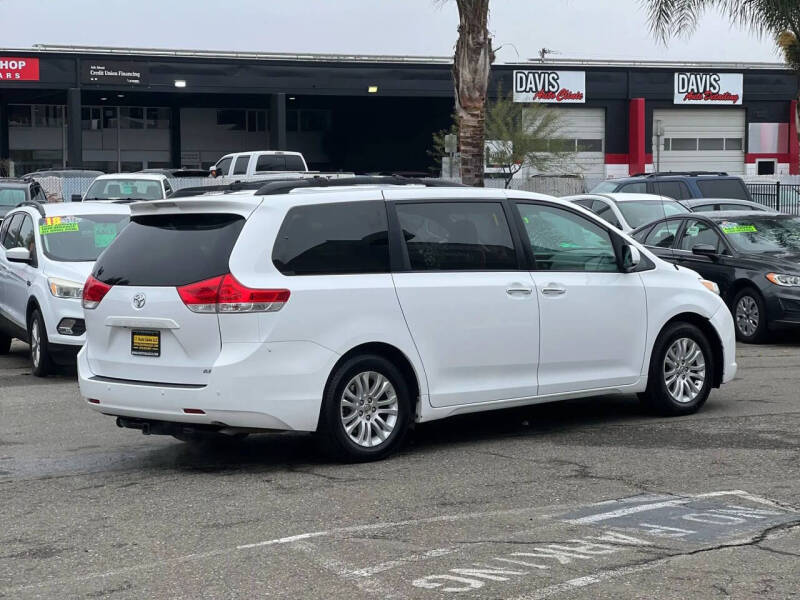 2014 Toyota Sienna