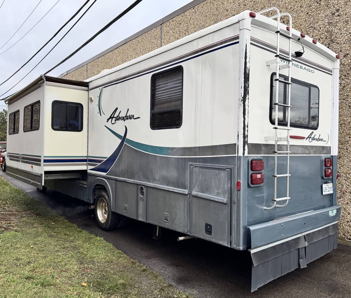 1996 Winnebago Adventurer for sale at Saccucci's Of Schaumburg in Schaumburg, IL