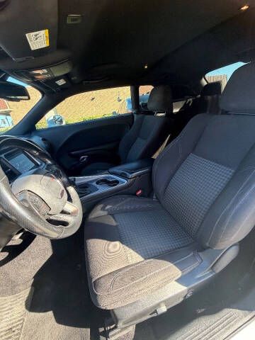 2019 Dodge Challenger SXT