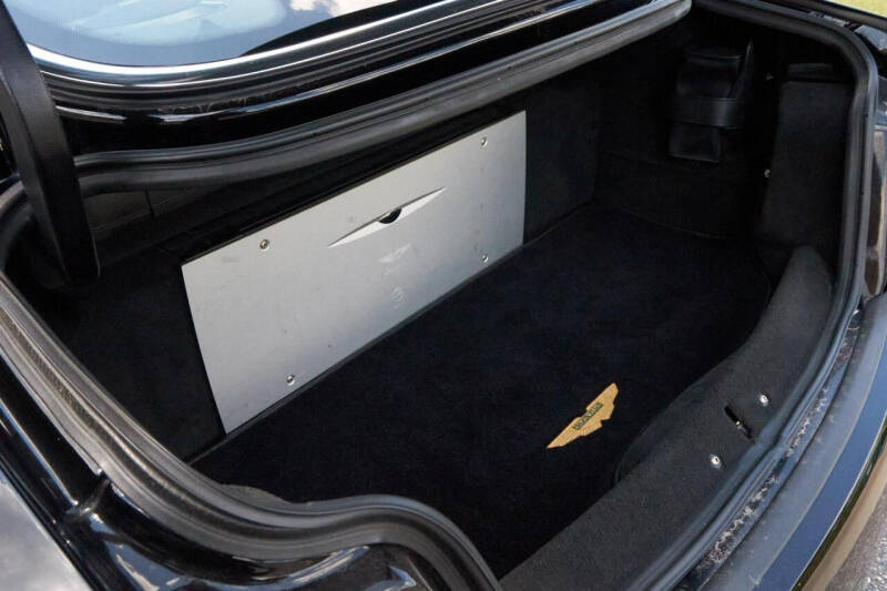 2003 Aston Martin V12 Vanquish