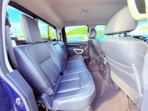 2019 Nissan Titan SV