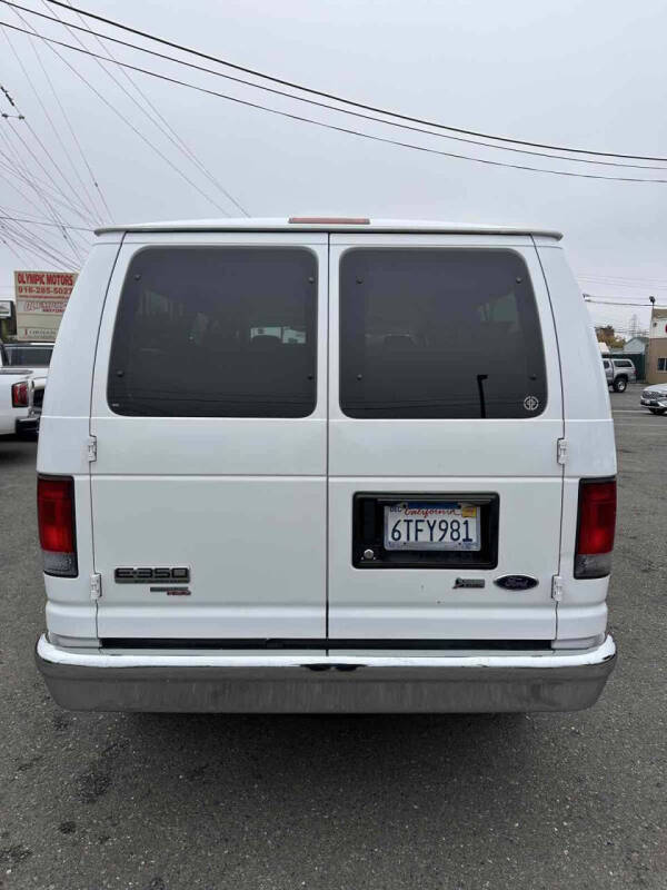 2012 Ford E-Series E-350 SD XLT