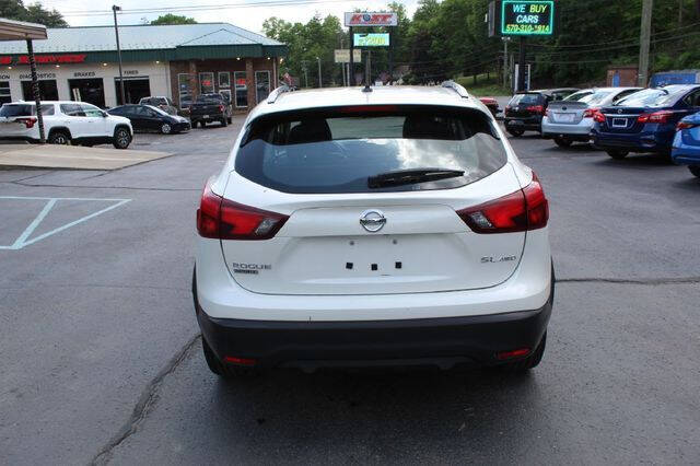 2017 Nissan Rogue Sport SL