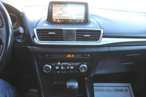 2018 Mazda MAZDA3 Touring