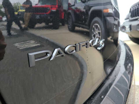 2023 Chrysler Pacifica Plug-In Hybrid Limited