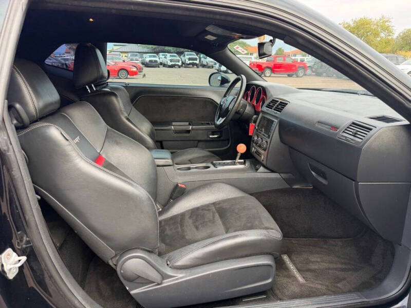 2011 Dodge Challenger SRT8 392