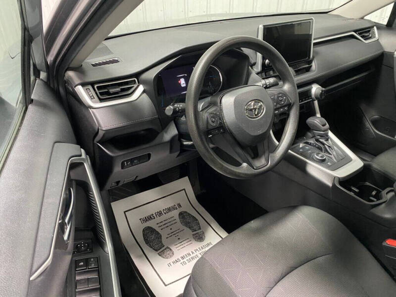 2023 Toyota RAV4 Hybrid XLE