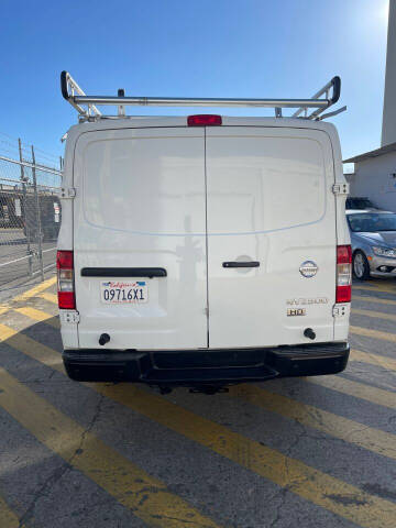 2016 Nissan NV 2500 HD SV
