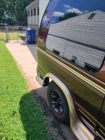 2000 Ford E-150