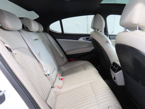 2022 Genesis G70
