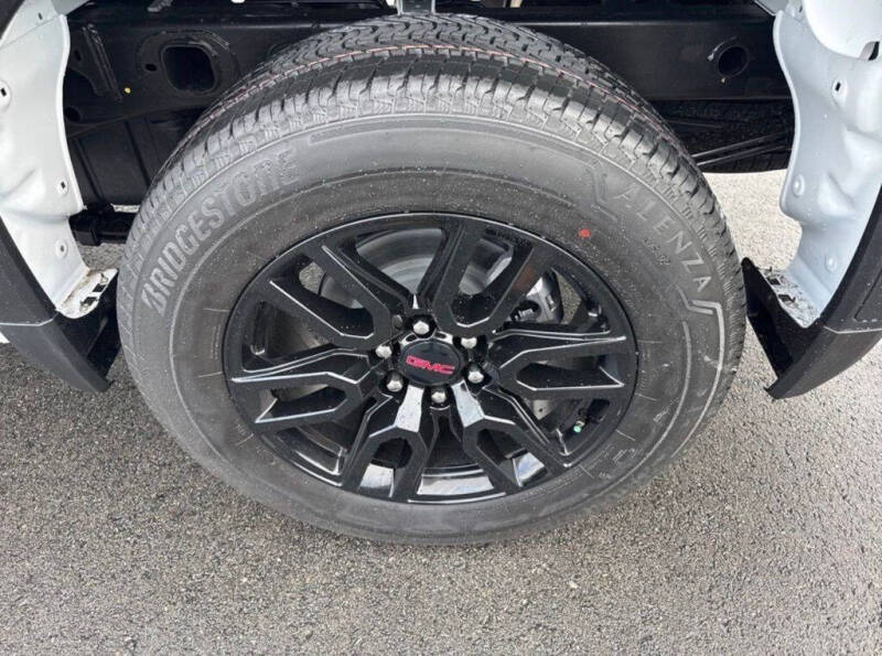 2026 GMC Sierra 1500 Elevation Standard