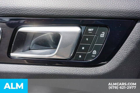 2023 Porsche Cayenne Coupe Platinum Edition