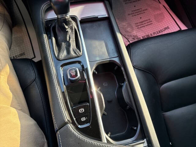 2022 Volvo XC90 T5 Momentum