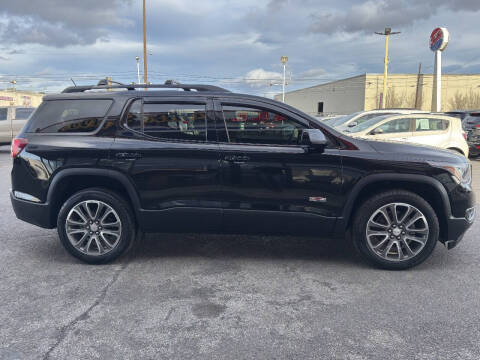 2017 GMC Acadia SLT-1