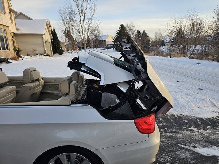 2012 BMW 3 Series 328i