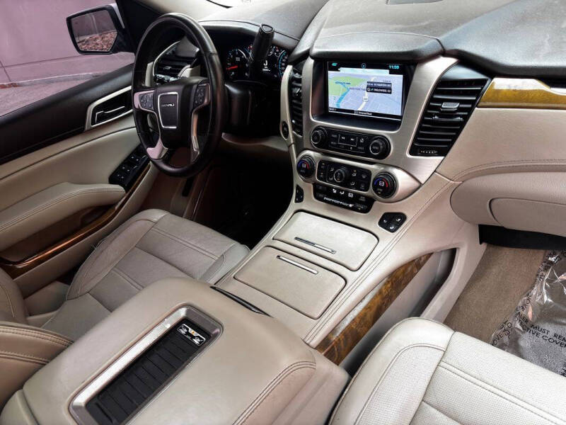 2017 GMC Yukon Denali