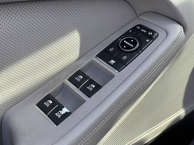 2015 Hyundai Genesis