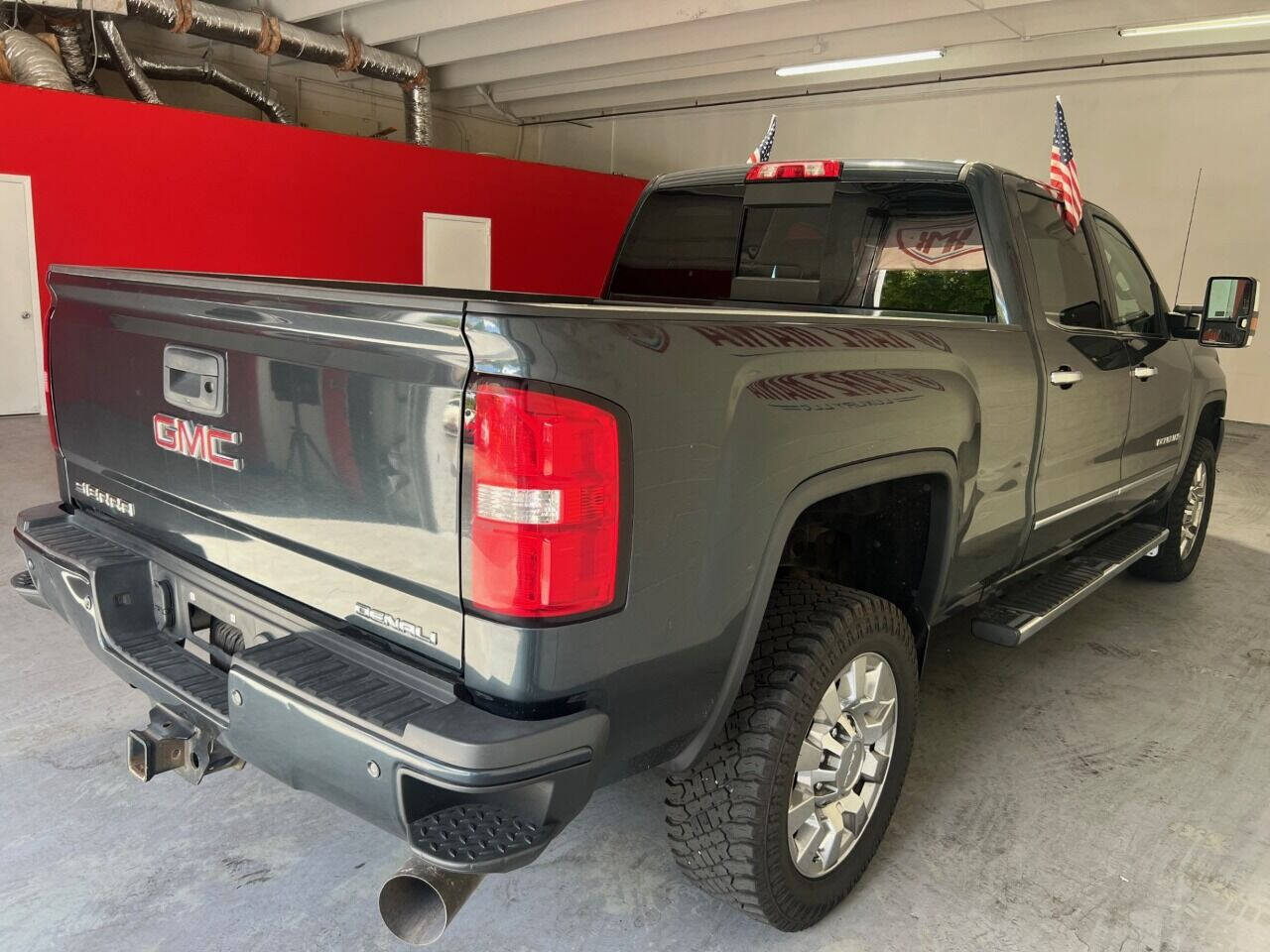 2019 GMC Sierra HD Pickup - $53,900