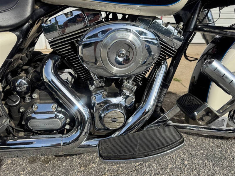2012 Harley-Davidson FLHTC103 -