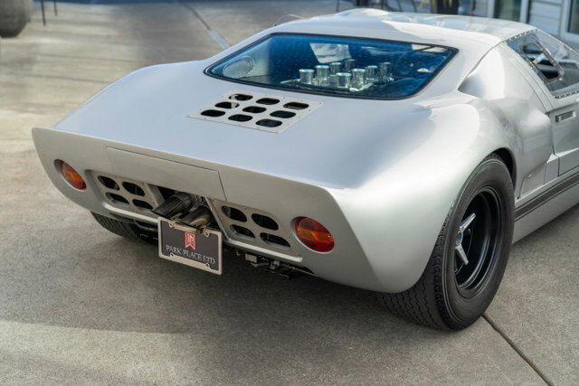 1966 Ford GT40 18