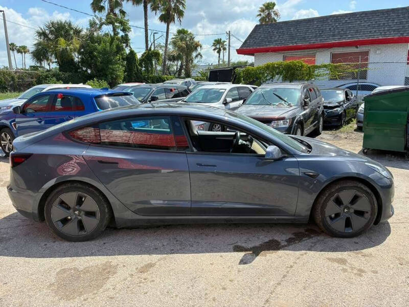 2021 Tesla Model 3 Standard Range Plus