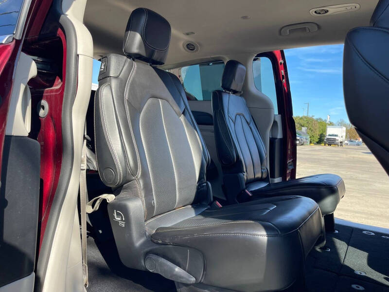 2021 Chrysler Voyager LXi