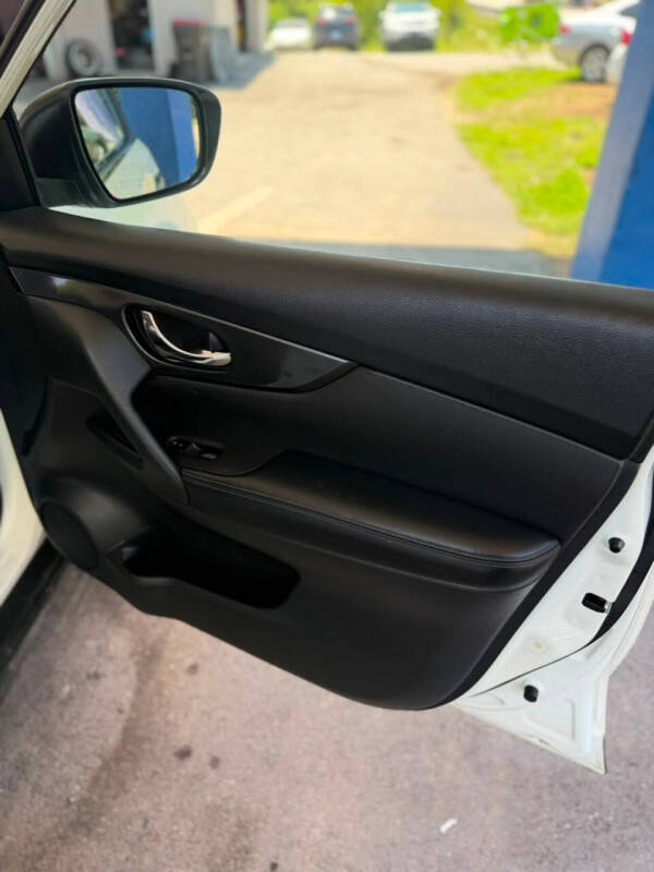 2018 Nissan Rogue S