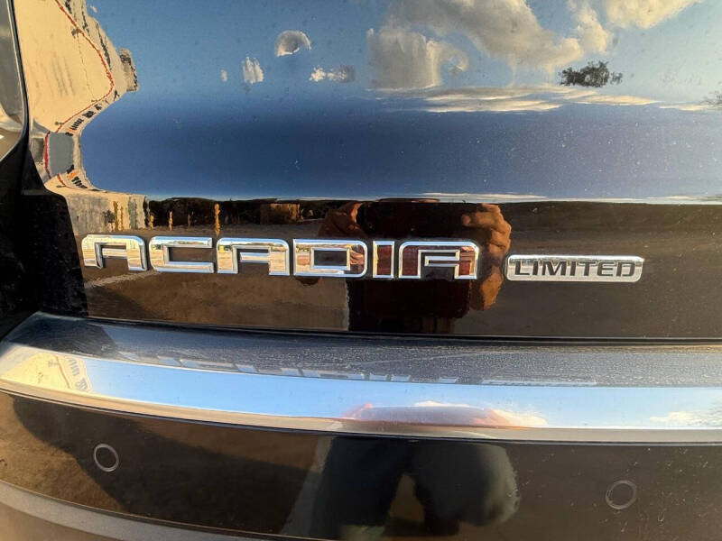 2017 GMC Acadia Limited