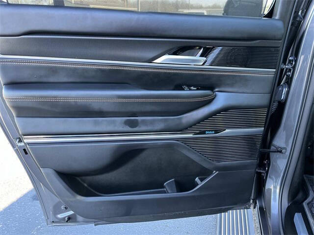 2024 Jeep Grand Wagoneer L Series III