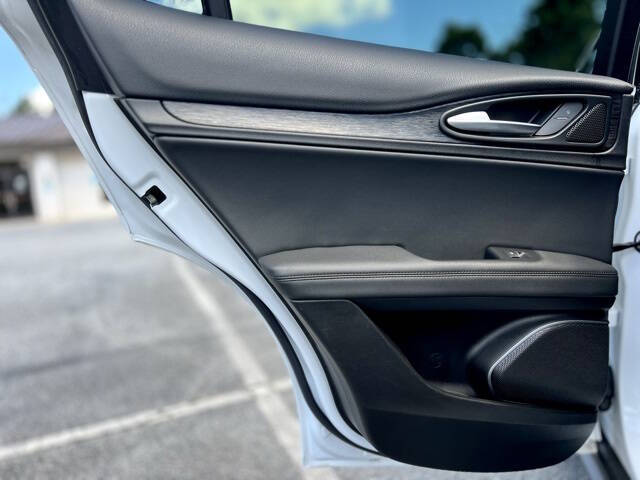 2022 Alfa Romeo Stelvio Sprint