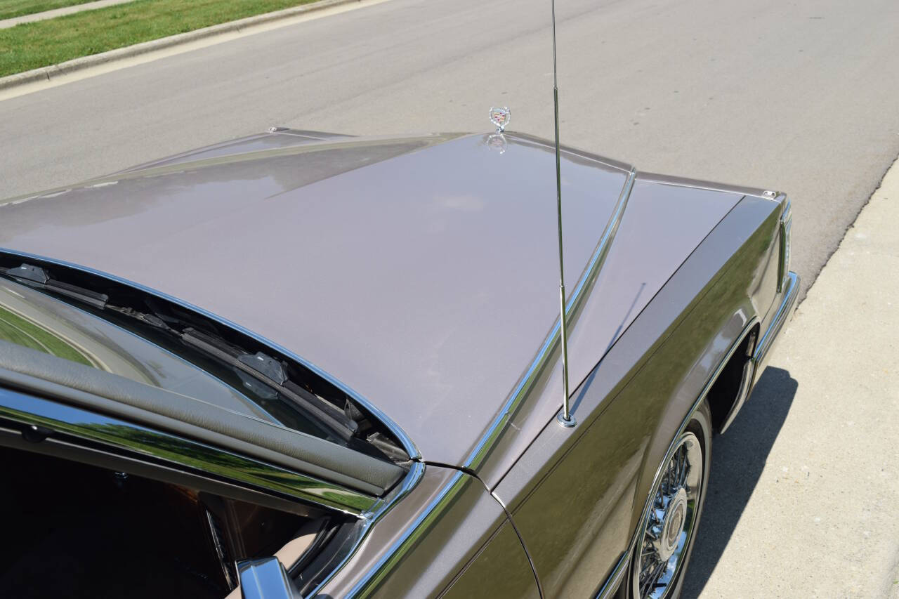 1991 Cadillac Brougham 195