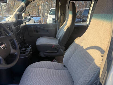 2017 GMC Savana 2500