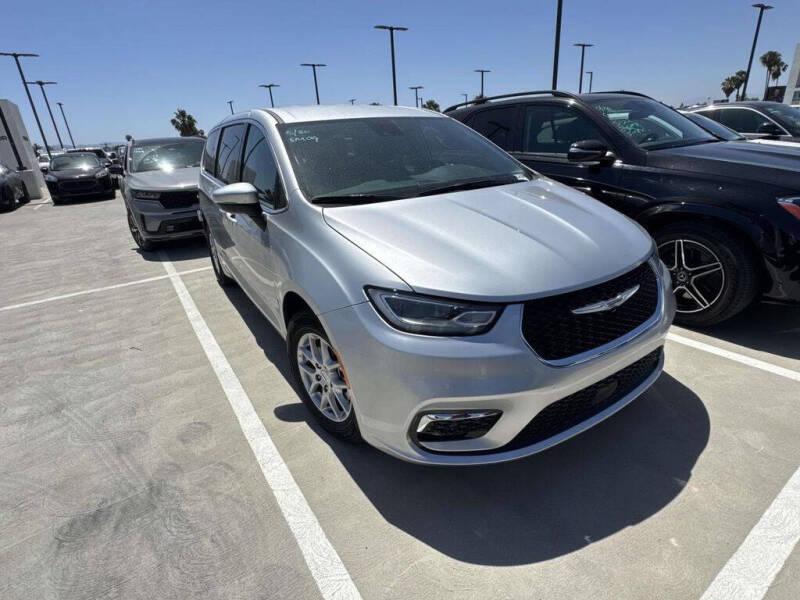 2023 Chrysler Pacifica Touring L