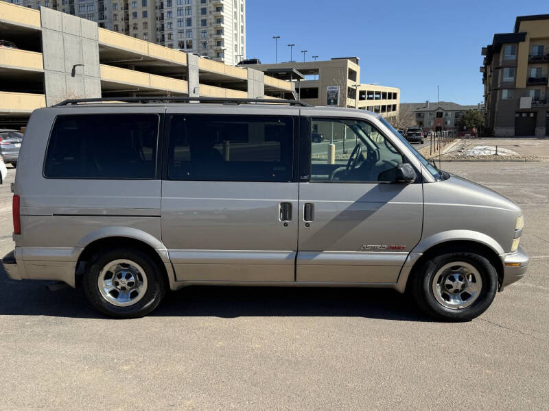 2001 Chevrolet Astro LS