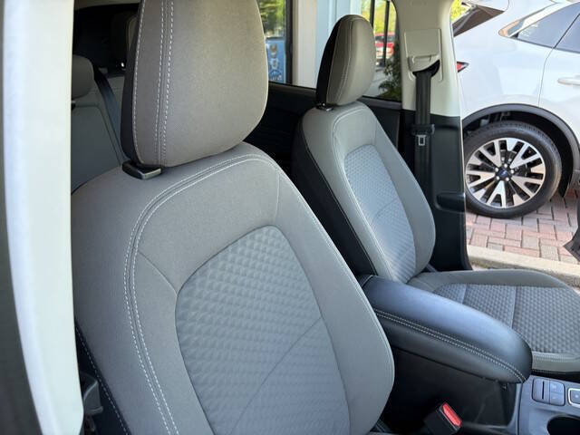 2022 Ford Escape SE