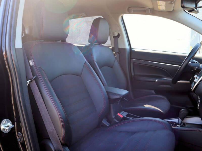 2024 Mitsubishi Outlander Sport ES